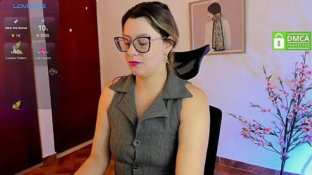 Chanelll Taylorr  online show from January 2025 02:08:02 PM