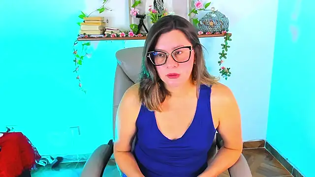 Chanelll Taylorr  online show from March 2026 09:49:02 AM