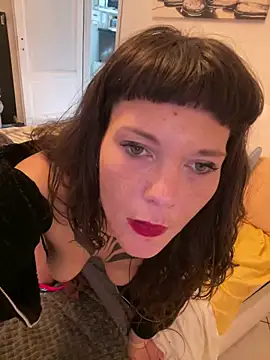 OniricFemme online show from May 2026 08:08:01 AM