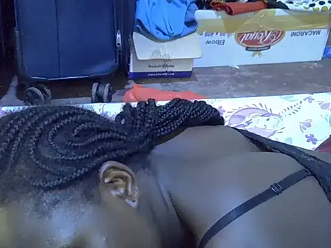 Adaline-Paris online show from January 2026 06:37:02 AM