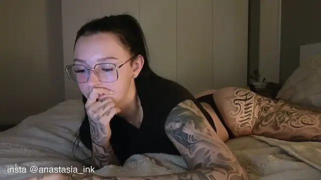 anastasiaink online show from September 2025 07:14:02 PM