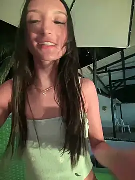 loly-yandere online show from February 2025 12:18:01 AM