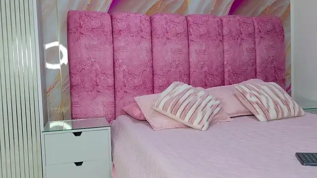 kendal rossi online show from March 2026 12:16:01 PM