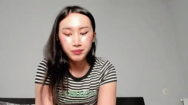 asian kiya online show from November 2025 10:17:02 AM