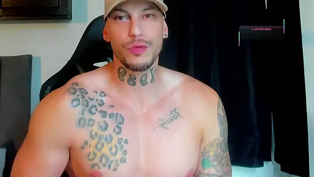 Snapshot of RickG_Oficial chatting on March 2026 09:14:02 PM RickG Oficial online show from March 2026 09:14:02 PM