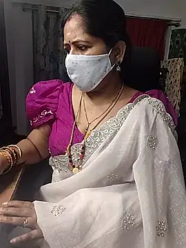 Snapshot of Rani_Darling_99 chatting on July 2026 08:11:02 PM Rani Darling 99 online show from July 2026 08:11:02 PM