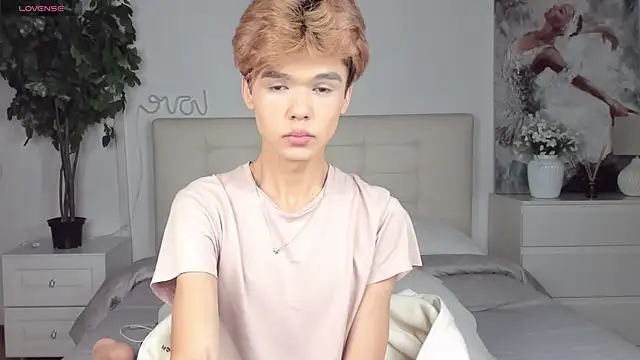 Felix Rey online show from October 2025 04:04:02 PM