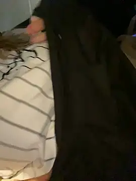 Snapshot of Sweet___Emily chatting on December 2024 05:33:02 PM Sweet   Emily online show from December 2024 05:33:02 PM