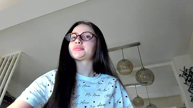 IreneVON online show from December 2025 05:49:02 AM