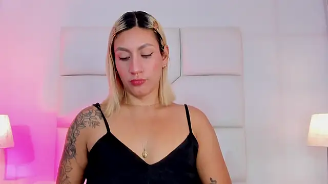 Emily robertss online show from January 2026 07:30:01 PM