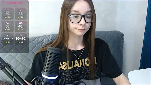 Amarieni online show from February 2025 02:27:02 PM