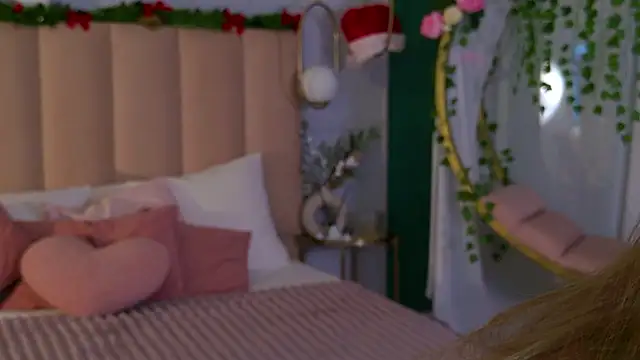 Eva Natsumi online show from December 2024 05:20:02 AM