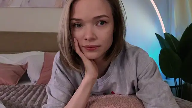 Eva Natsumi online show from January 2025 03:18:02 PM