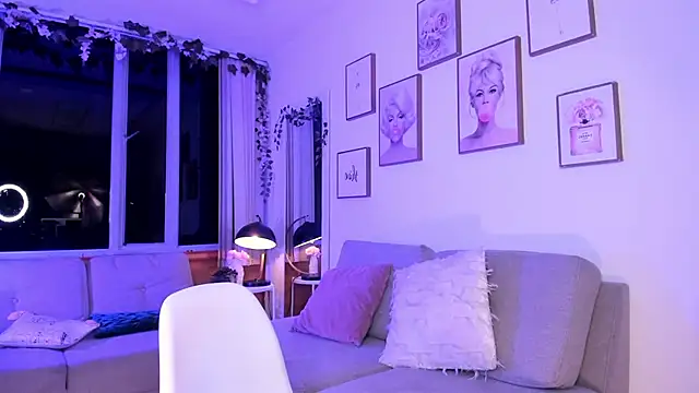 Bella ev online show from February 2026 05:01:02 AM