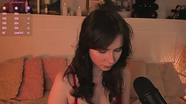 UnaMedison online show from April 2026 10:07:02 AM