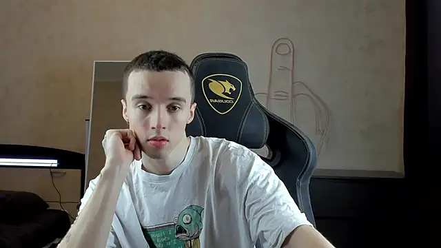 MasonWarholl online show from January 2025 10:52:01 PM