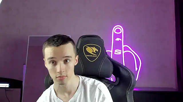 MasonWarholl online show from January 2025 04:55:01 AM