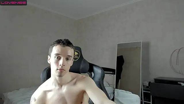 MasonWarholl online show from January 2025 05:45:02 AM