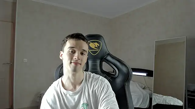 MasonWarholl online show from March 2025 07:48:01 PM