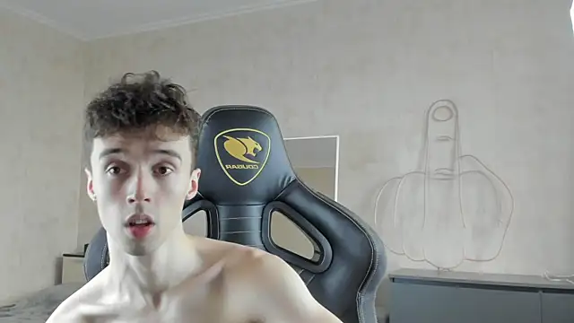 MasonWarholl online show from October 2025 01:32:01 PM