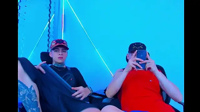 HOT boy2025 online show from September 2025 04:07:01 PM