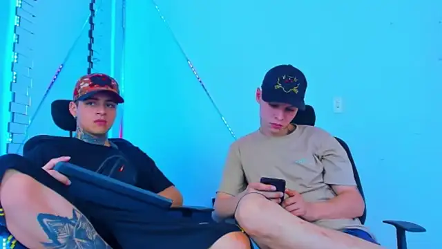 HOT boy2025 online show from September 2025 02:32:01 PM