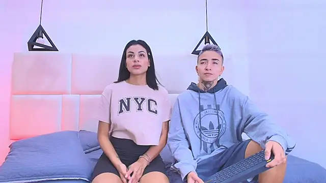 Snapshot of Tinny_and_Candy chatting on March 2025 01:20:02 PM Tinny and Candy online show from March 2025 01:20:02 PM