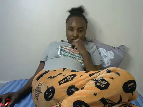 StacyGee24 online show from September 2025 04:29:01 PM