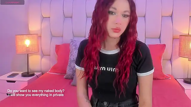 Snapshot of SkinnyFoxy chatting on May 2026 07:21:02 PM SkinnyFoxy online show from May 2026 07:21:02 PM