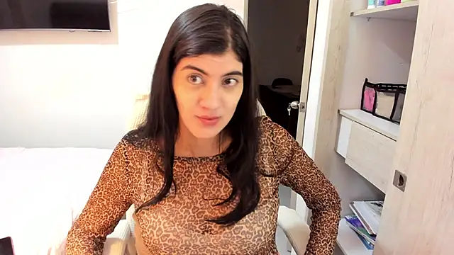 misstoya online show from November 2025 10:31:02 PM