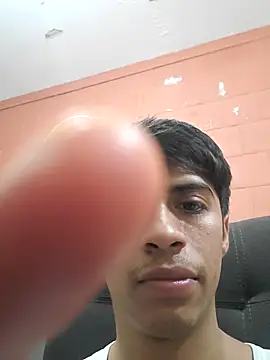 Snapshot of culitotragon24 chatting on January 2025 04:30:01 AM culitotragon24 online show from January 2025 04:30:01 AM