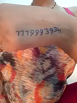 Snapshot of Angel-life chatting on December 2024 06:10:02 AM Angel-life online show from December 2024 06:10:02 AM