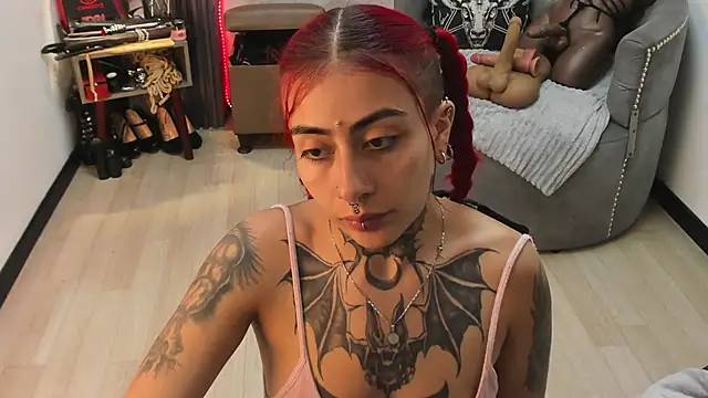 selene red  online show from March 2025 04:19:02 PM