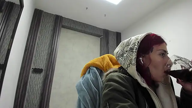 selene red  online show from April 2026 12:49:02 AM