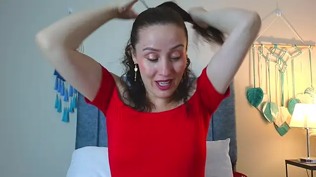 IberianMoonMK online show from November 2025 02:16:01 PM