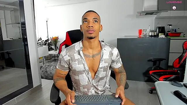 TROYWESLY- online show from October 2025 02:18:02 PM