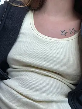 18petitewhitegirl online show from April 2026 11:51:02 PM