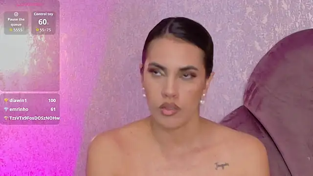 Camille Torres online show from December 2025 02:04:02 PM