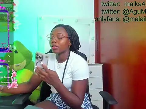 maika28 online show from April 2026 01:28:01 PM