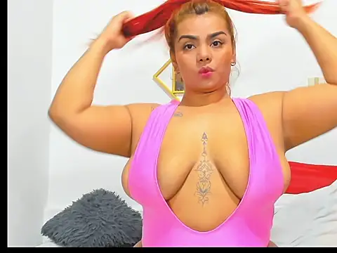 AnahiSmitth online show from February 2025 07:42:02 PM