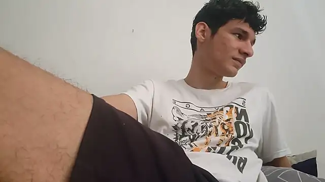 Paulhot018 online show from March 2025 07:15:02 PM