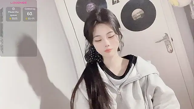 Qedgjwyz1 online show from February 2025 05:04:01 AM