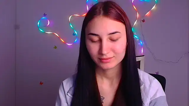 Jennifer Blum online show from March 2025 06:22:02 PM