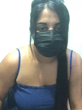 NOORA-GIRL online show from March 2025 12:39:02 PM