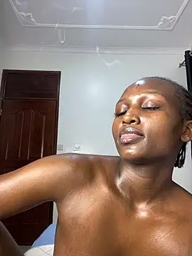 Curvixx online show from April 2026 08:28:02 PM