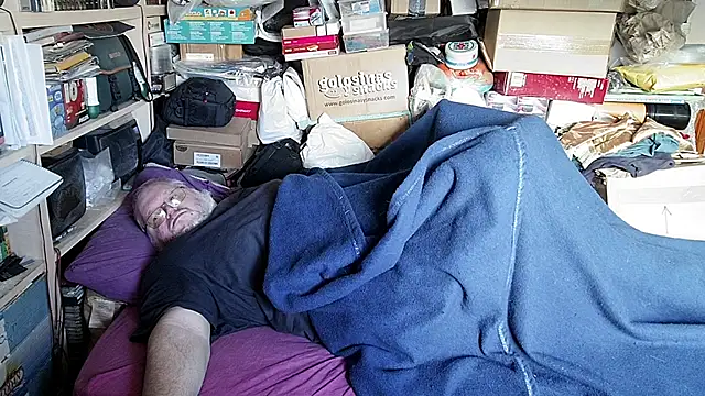 hadeszeuss2 online show from November 2025 02:43:02 PM