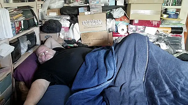 hadeszeuss2 online show from April 2026 01:52:01 PM