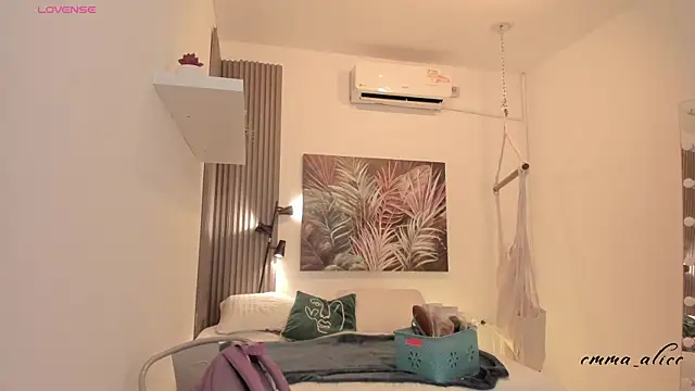 emma alice  online show from October 2025 12:19:01 PM