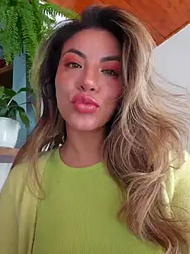 Karen San Miguel online show from November 2025 07:13:02 PM