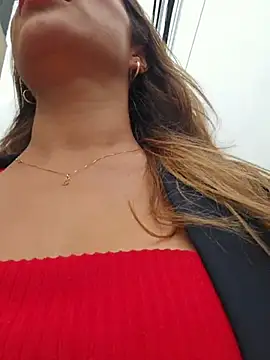 Karen San Miguel online show from March 2026 08:15:01 PM